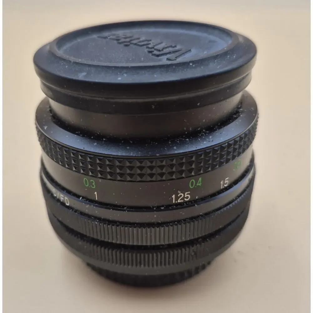 Vintage Vivitar 28mm Wide Angle Lens w/Case Shoulder Strap